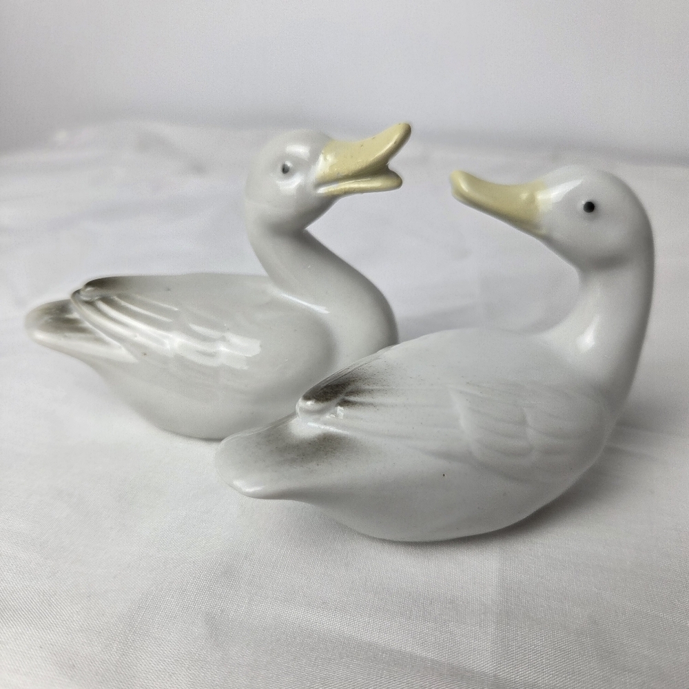 Vintage White Ceramic Goose Geese Duck Figurines Pair 4" Cottagecore